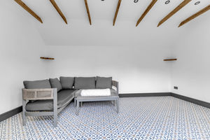 Photo 15- click for photo gallery